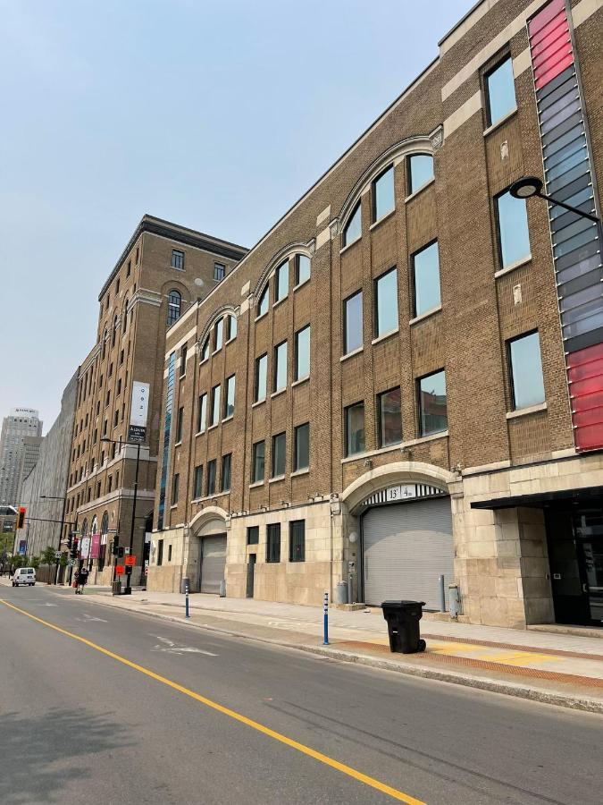 Appartement 2 Bedrooms In A Heart Of Downtown Montréal