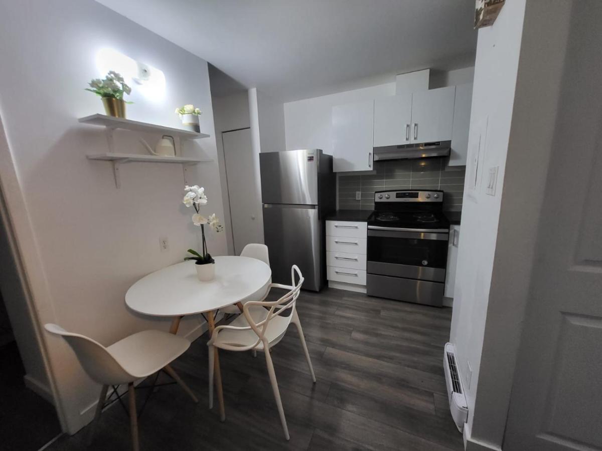2 Bedrooms In A Heart Of Downtown Montréal